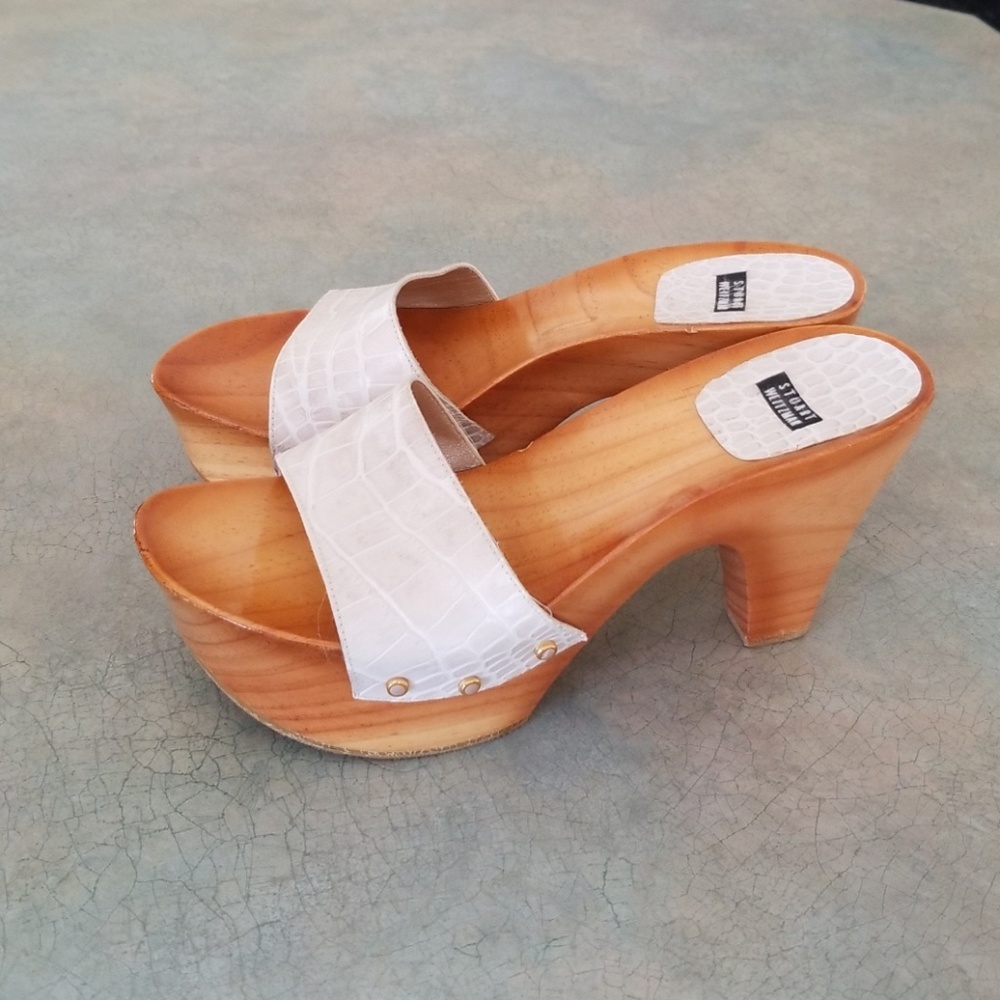 Stuart Weitzman Platform Sandal. Sz 6.5. Like new.